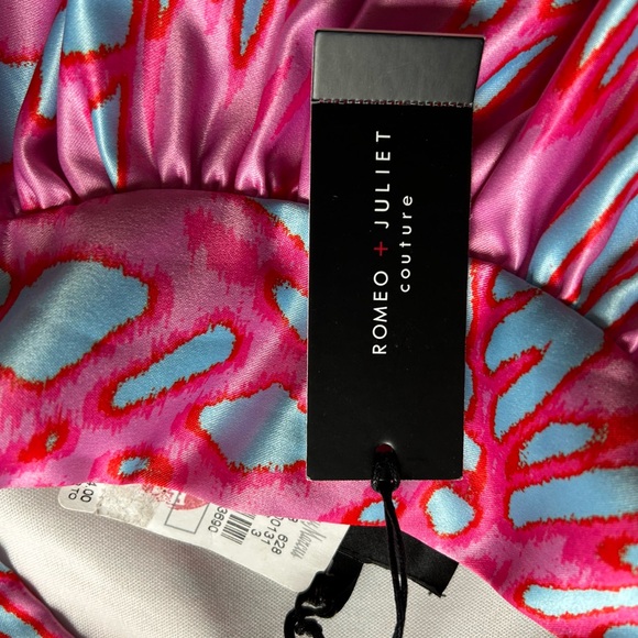 Romeo & Juliet Couture Chic Tropical Print Dress - Picture 5 of 5